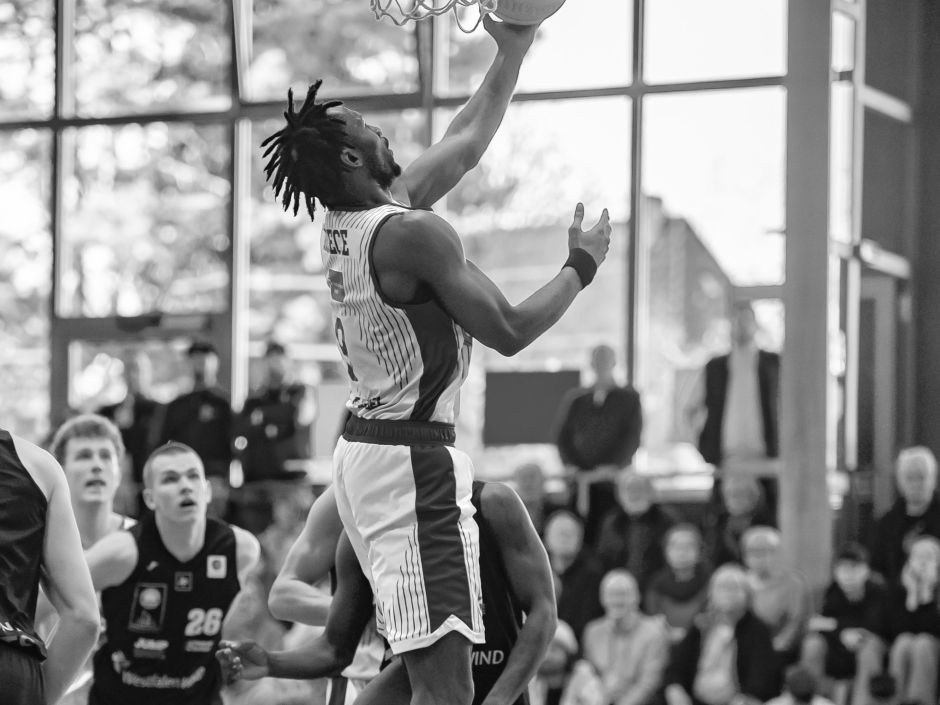 Knapper Sieg gegen Paderborn: Play-Off-Ticket gelöst!