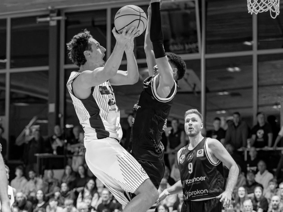 Klarer Auswärtssieg beim zweiten Nordderby in Rostock!